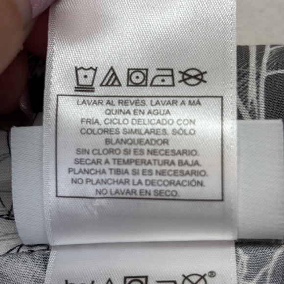 Disney Villains Mens Small Rayon Button Down Shirt Black White  Checkerboard - Picture 6 of 8